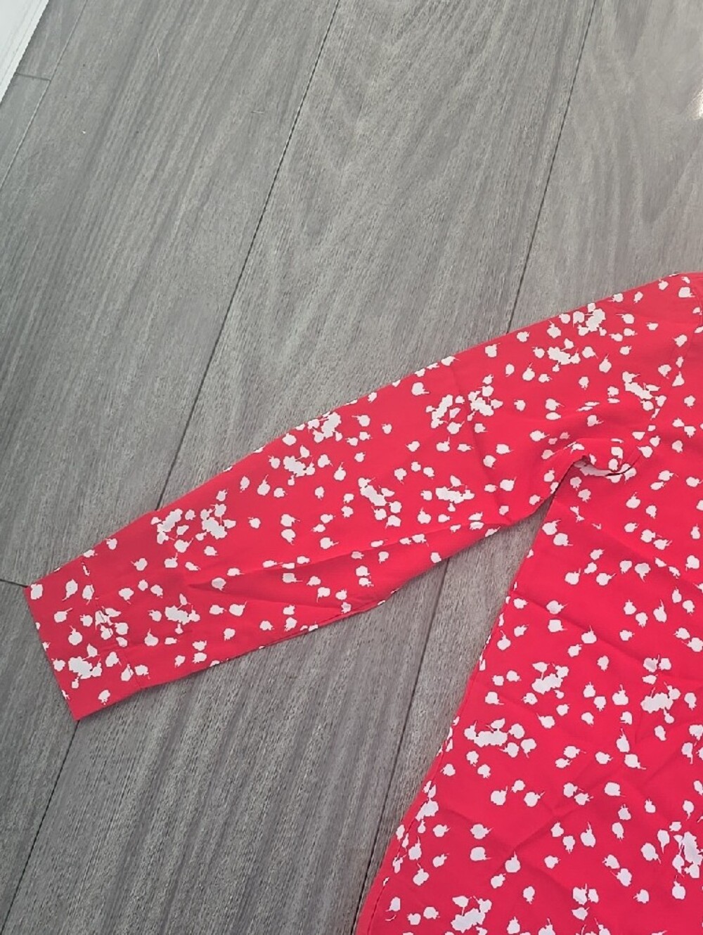 NWT Red & White Printed Button-Up Shirt (Dokotoo) - Picture 3 of 7